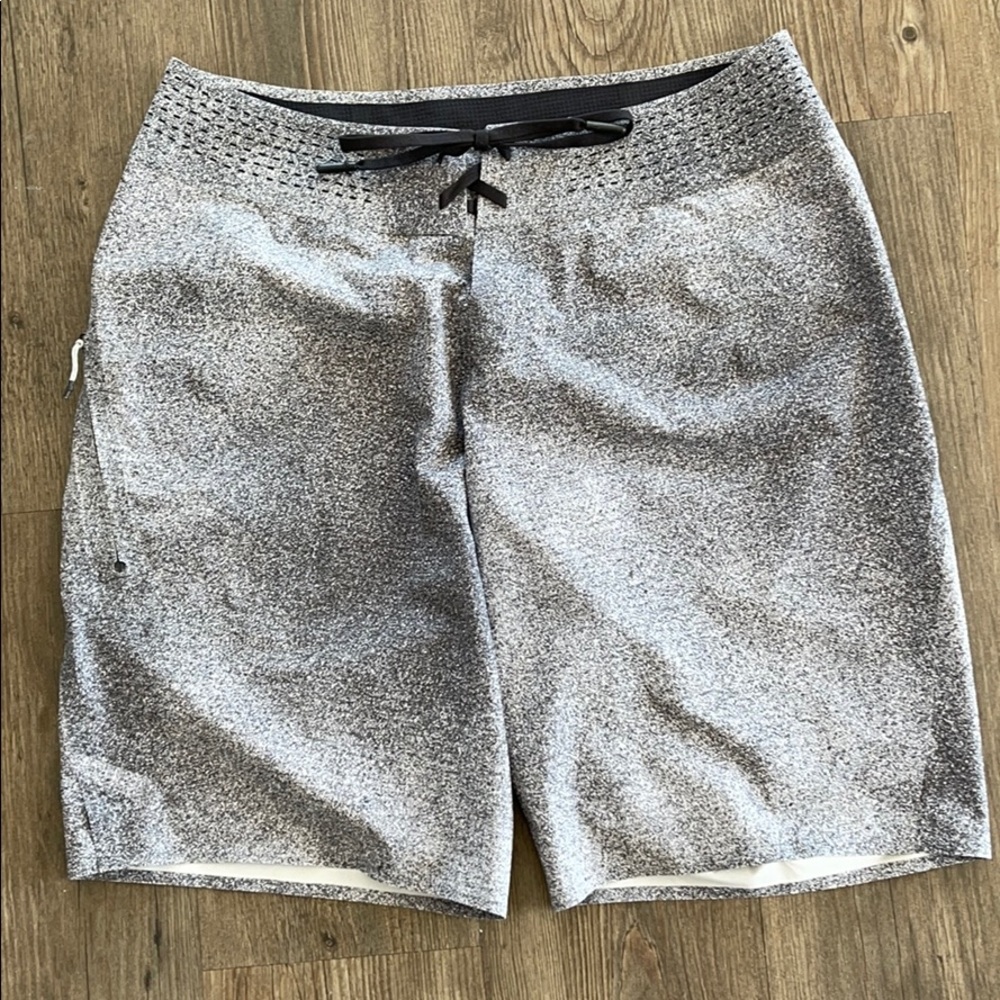 Lululemon workout shorts
